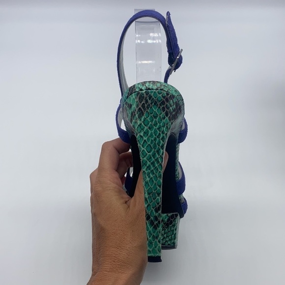 Calvin Klein - Kamille Teal / Blue and Black Snakeskin Platform Sandal Size 6 - Picture 7 of 15